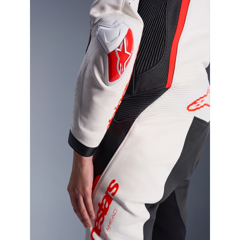 Ženski enodelni usnjen motoristični kombinezon Alpinestars Stella GP-R7 belo-fluo rdeče-črn