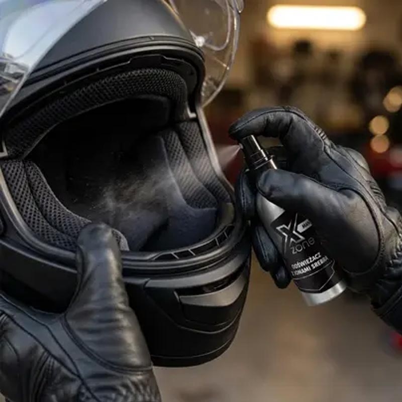 Osvežilnik s srebrovimi ioni Xzone Man 100 ml