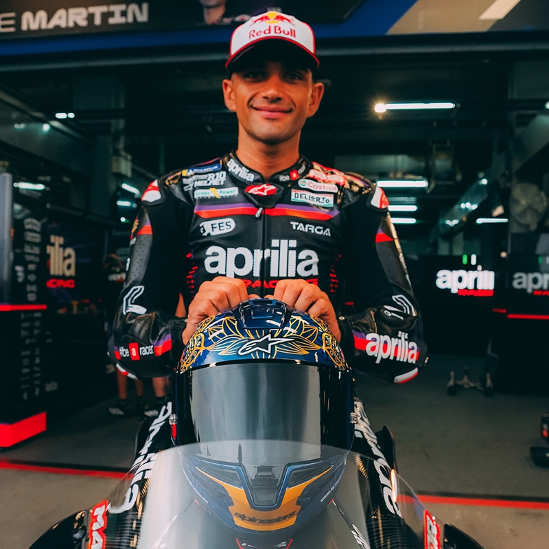 Celoobrazna motoristična čelada Alpinestars Supertech R10 Marthainator limited edition JORGE MARTIN modra biserno zlata rdeča