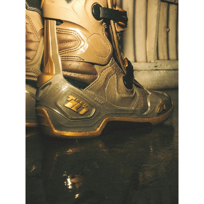 Moto škornji Alpinestars TECH 10 Limited Edition AIR GOLD rjavo-zlati