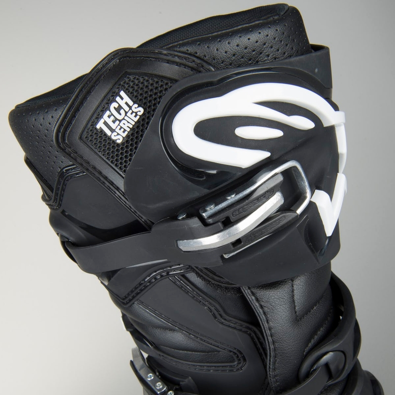 Alpinestars Tech 7 motoristični škornji črni