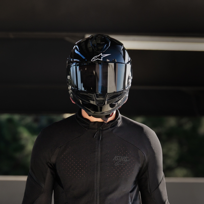 Alpinestars S-R7 Solid motoristična čelada z integriranim obrazom, črna