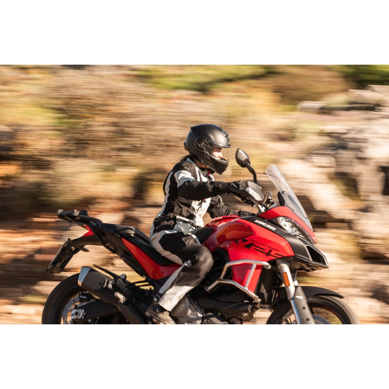 Motociklistična čelada Cardo Beyond GTS, polnega obraza, črna