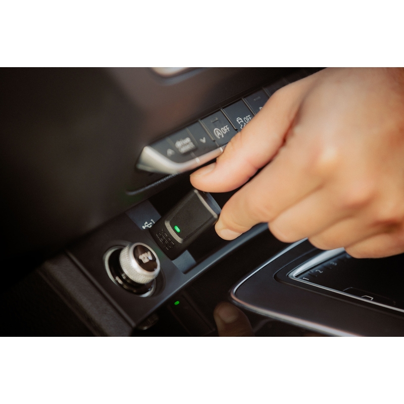 Brezžični adapter Quad Lock® CarPlay/Android Auto črne barve
